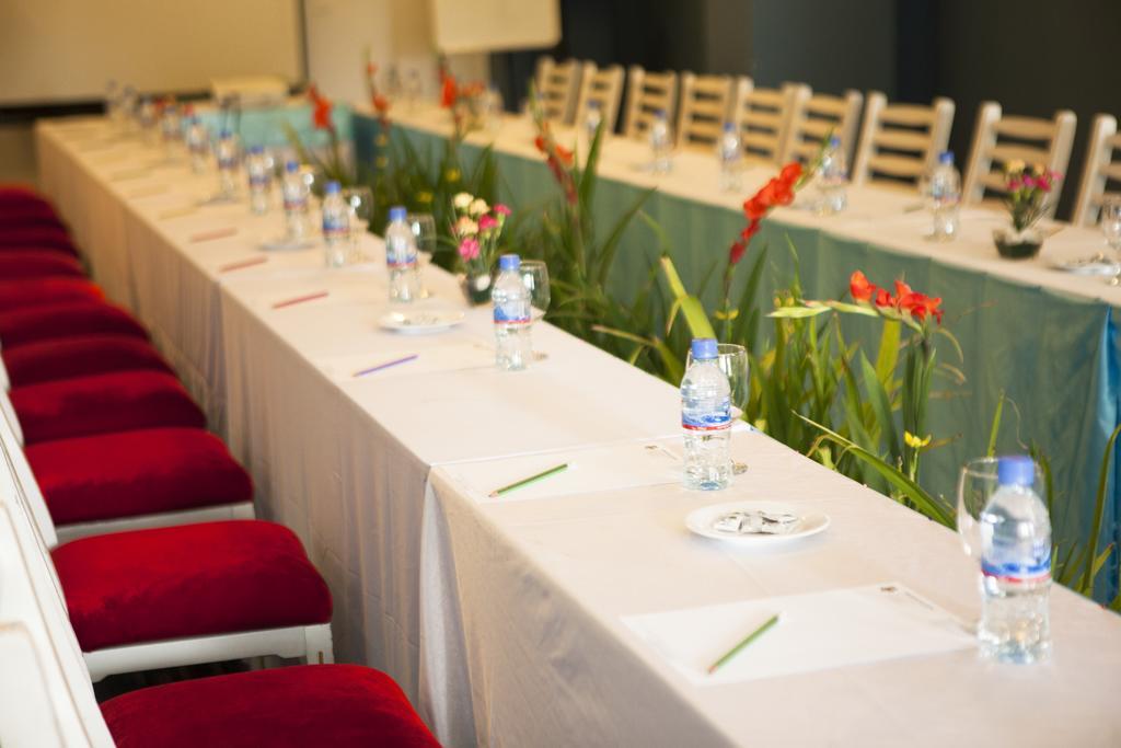 The Frangipani Living Arts Hotel And Spa Phnom-Penh Buitenkant foto