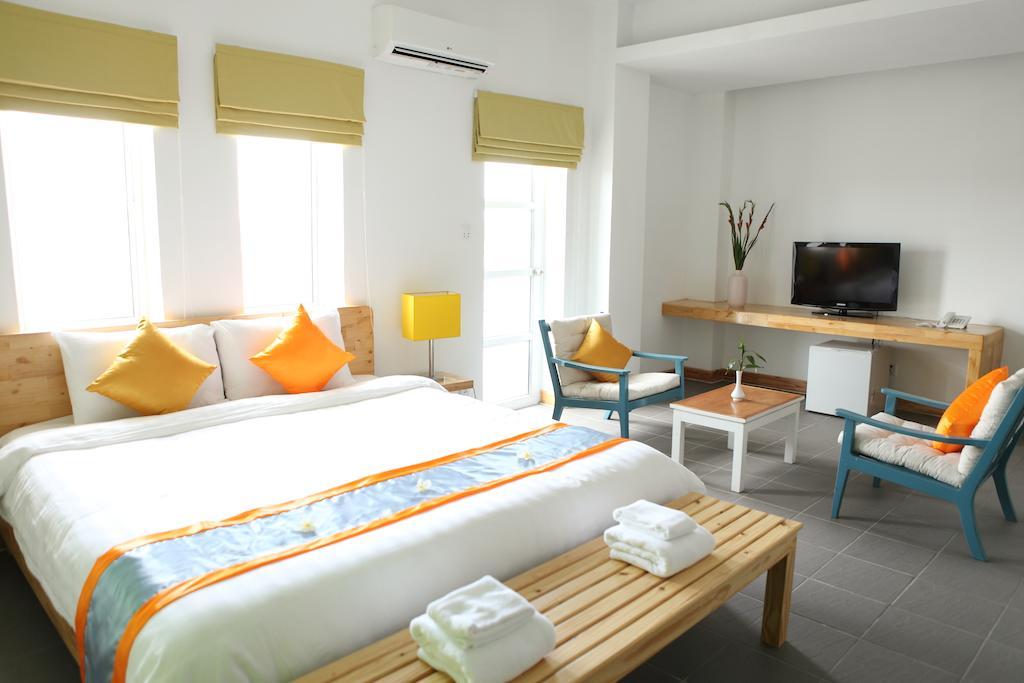 The Frangipani Living Arts Hotel And Spa Phnom-Penh Buitenkant foto