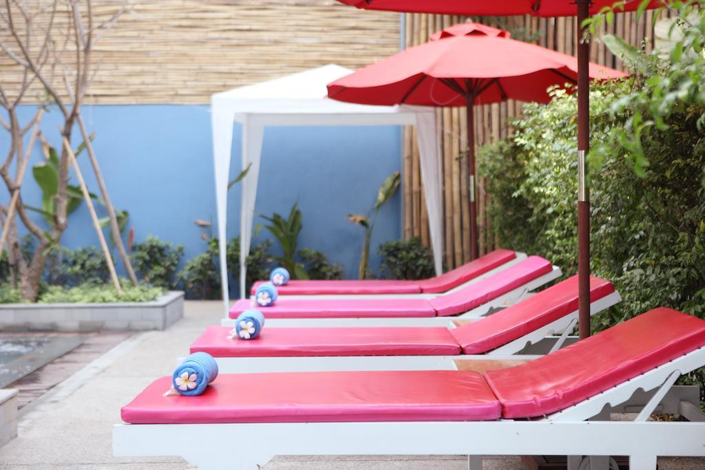 The Frangipani Living Arts Hotel And Spa Phnom-Penh Buitenkant foto