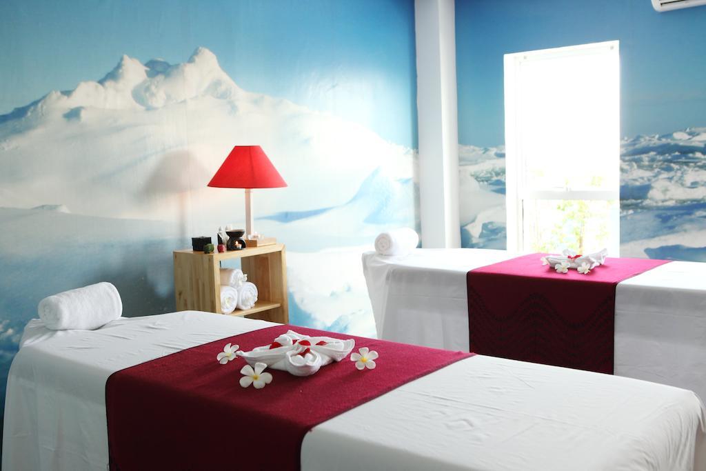 The Frangipani Living Arts Hotel And Spa Phnom-Penh Buitenkant foto