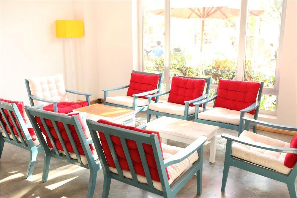 The Frangipani Living Arts Hotel And Spa Phnom-Penh Buitenkant foto