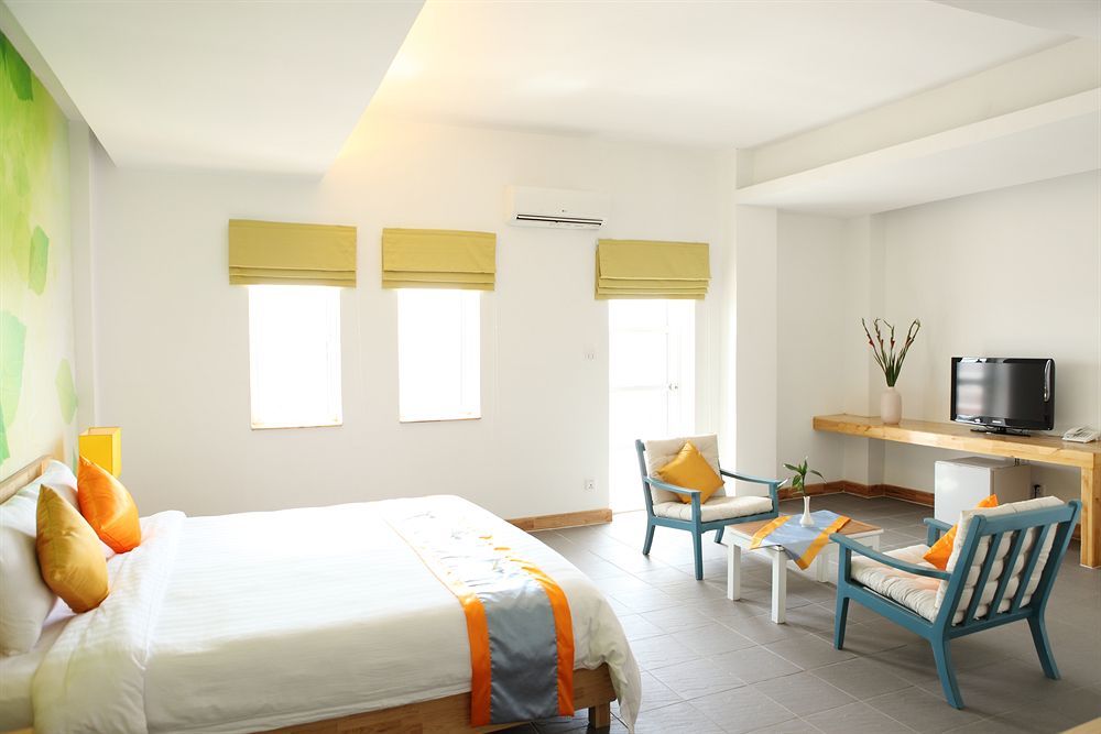 The Frangipani Living Arts Hotel And Spa Phnom-Penh Buitenkant foto